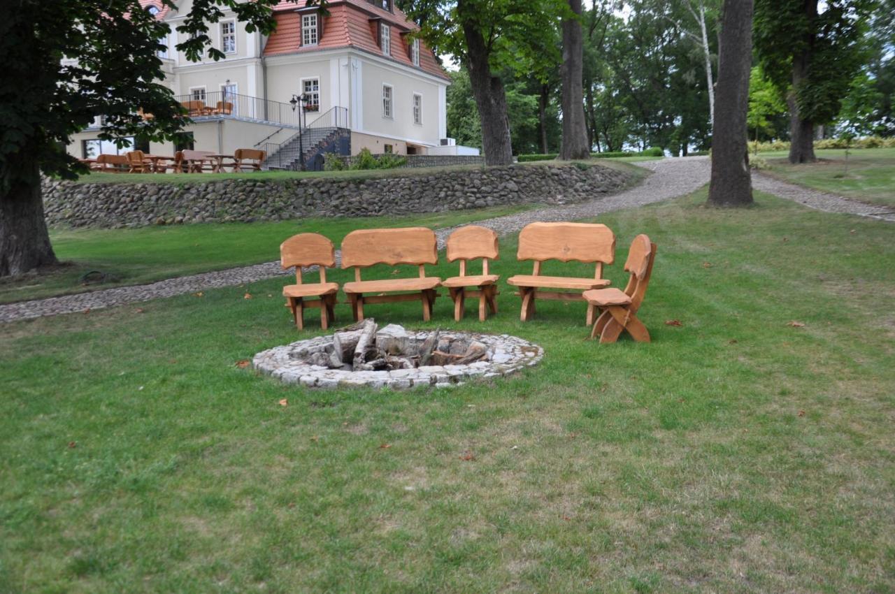 Rezydencja Marii Rybieniec Otel Kiszkowo Dış mekan fotoğraf